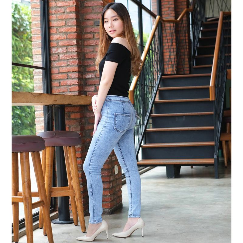 CELANA JEANS WANITA//HIGHWAIST POLOS PREMIUM// ORI SOFT JEANS