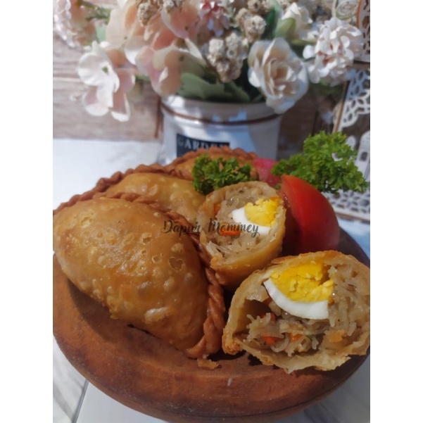 

(FROZEN) Pastel Premium - Pastel Isi Ayam telur
