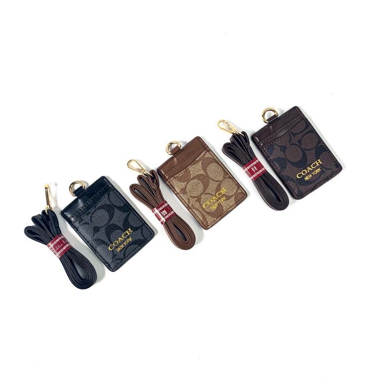 

[KODE PRODUK 0FVUS3555] CH ID LANYARD IN SIGNATURE / NAME TAG HOLDER