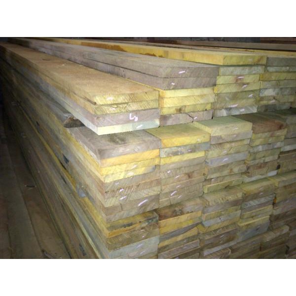 KAYU PAPAN 3X20 MERANTI