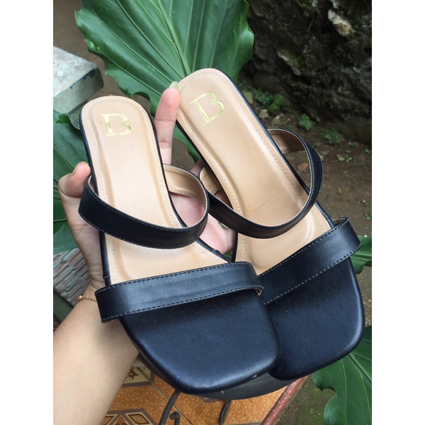 Preloved BerryBenka Sophie Azara Strap Heels