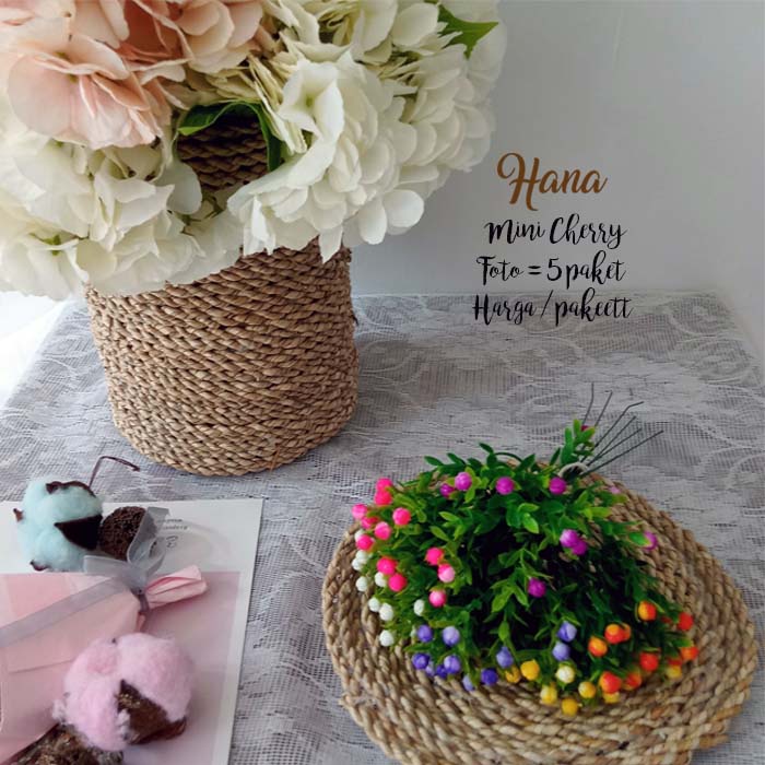 Buah cherry plastik / ceri plastik/bunga plastik