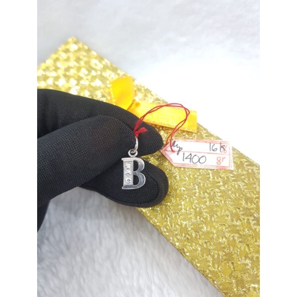 LT1327E217E liontin huruf B inisial nama abjad permata white gold perhiasan emas putih berat 1.400 k