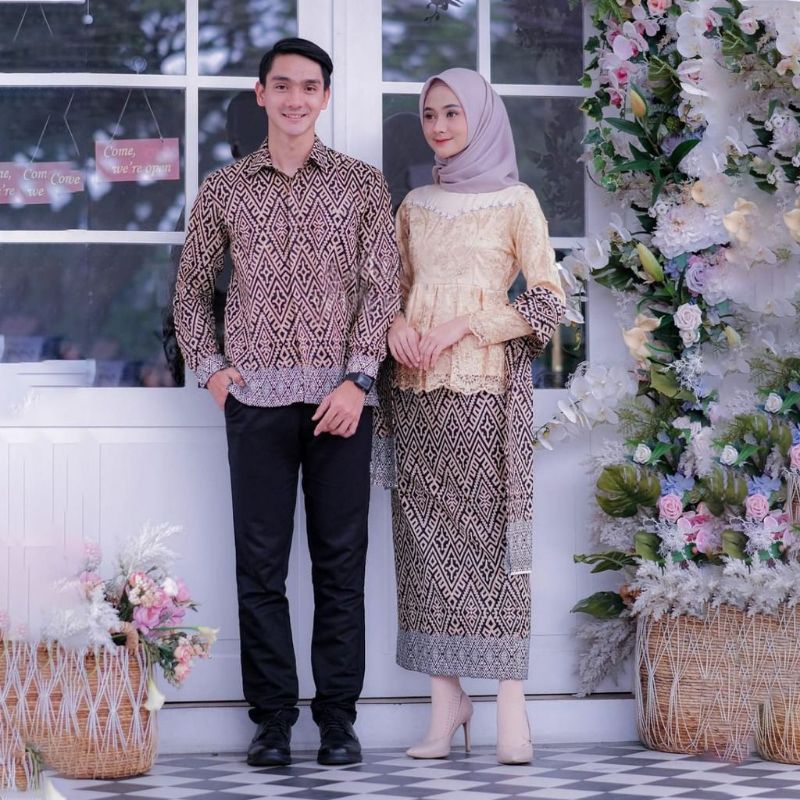 COUPLE ARAFAH/KEBAYA COUPLE/SARIMBIT/BATIK COUPLE/KEBAYA TUNANGAN/KEBAYA WISUDA/BATIK COUPLE