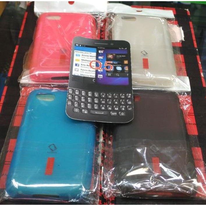 Capdase silikon karet hitam soft case blackberry bb Q5 Q 5 harga murah - Ungu