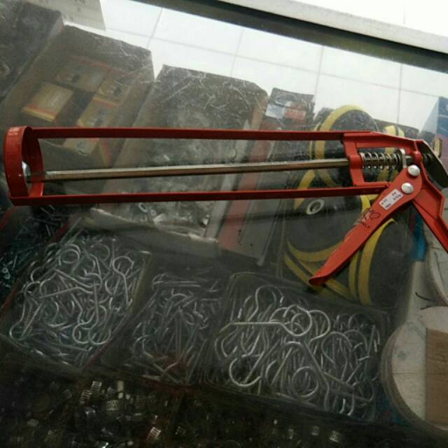 

Tembakan lem silicon botol