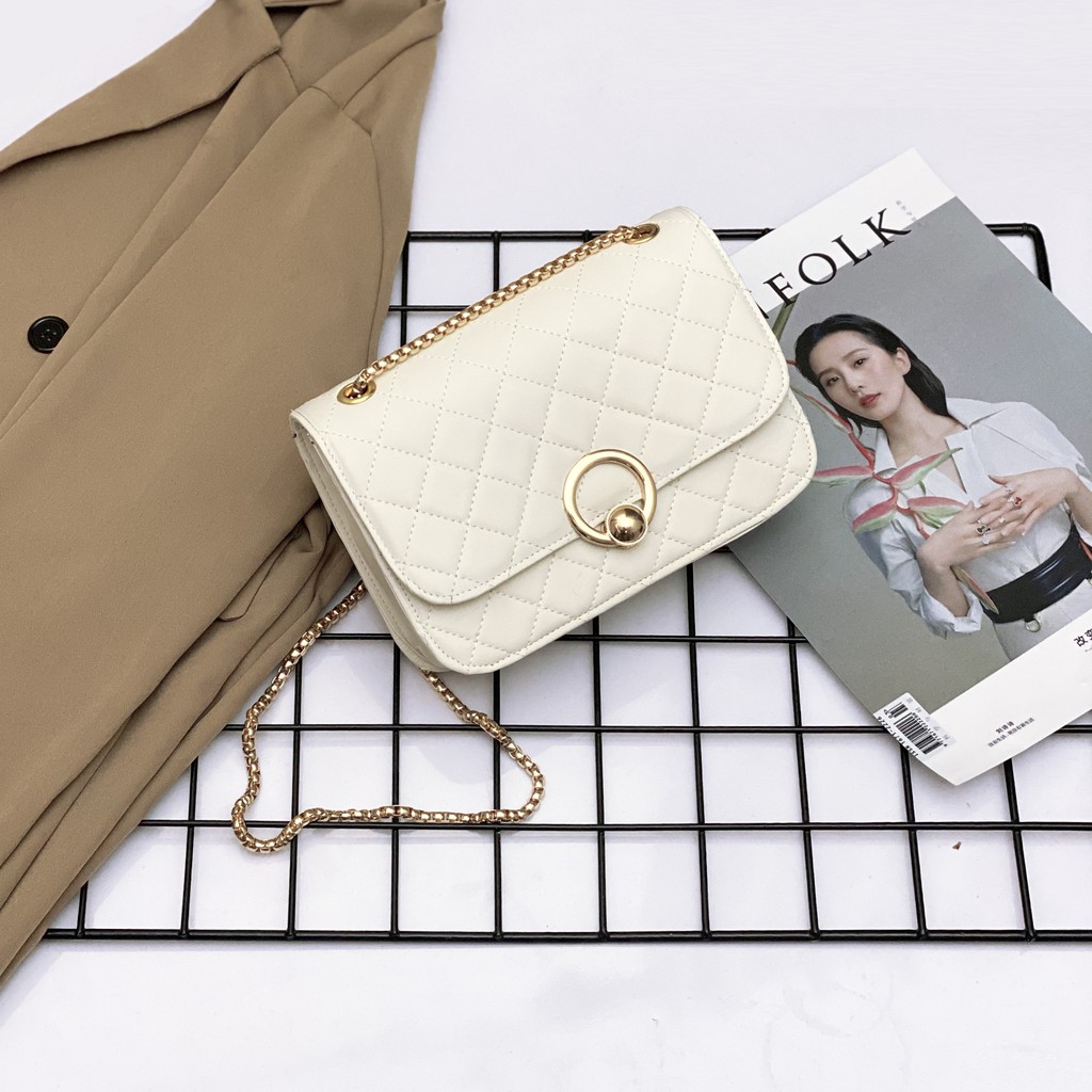 Sling bag Dirly Embos - Tas Selempang Wanita Rantai