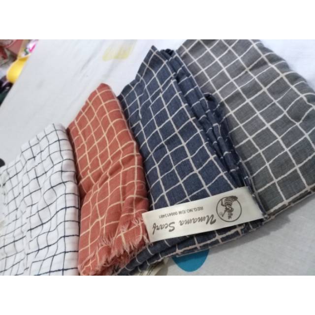 Umama Scarf