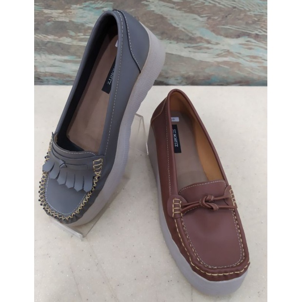 Sepatu Wedges ST.MORITZ