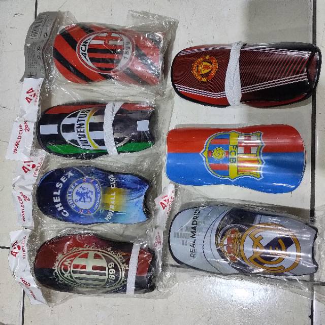 DEKKER FUTSAL DAN BOLA