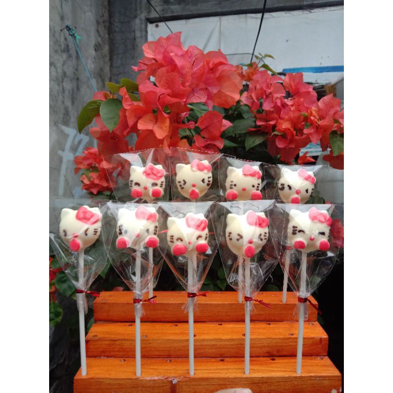 

coklat karakter Hello kitty lucu