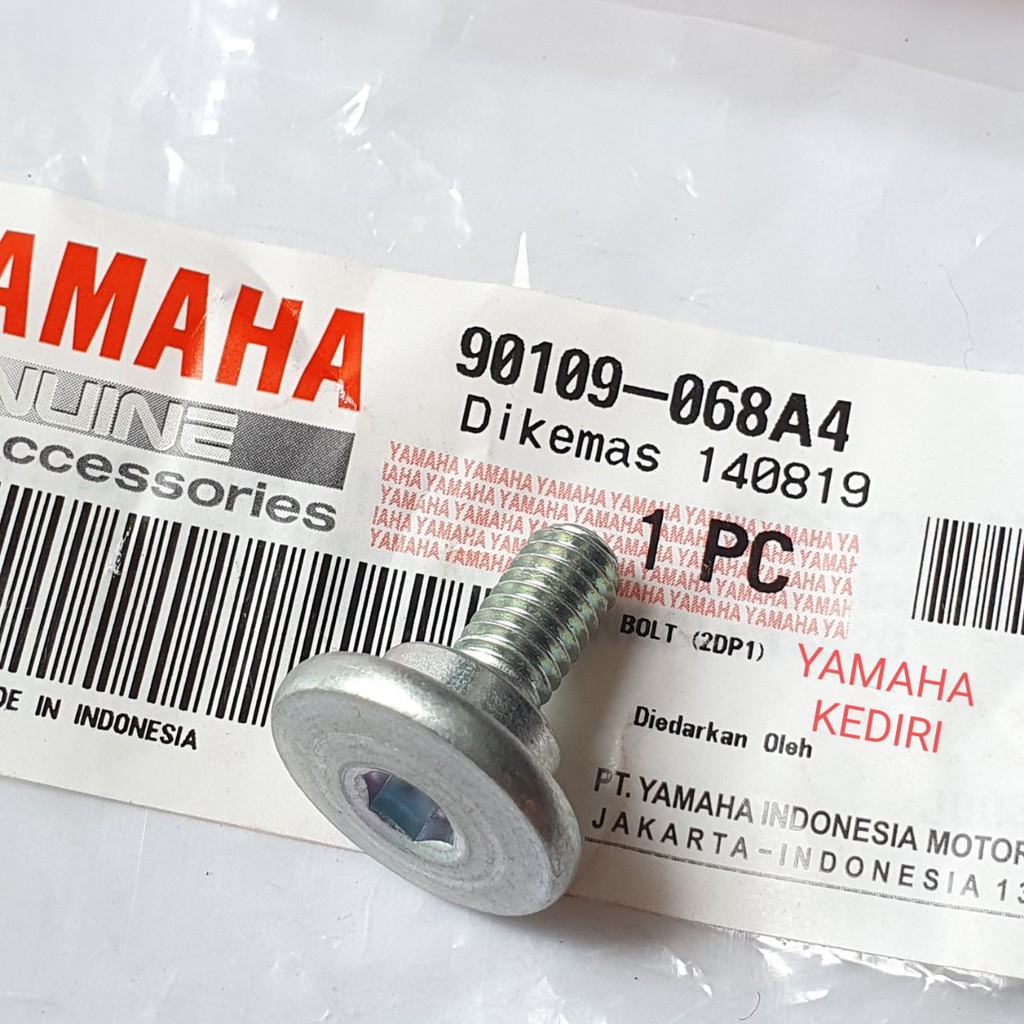 Baut L spakbor  depan Nmax Aerox 155 Lexi / 90109-068A4