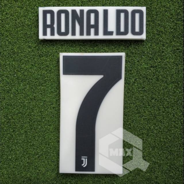 NAMESET RONALDO JUVENTUS HOME AWAY 2018/2019