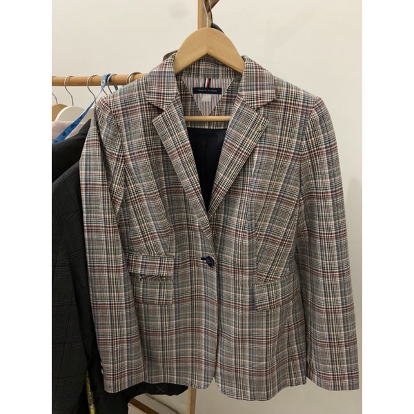 blazer Tommy baru