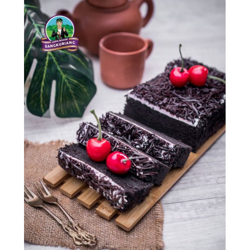 

Lapis Talas Bogor Sangkuriang Blackforest