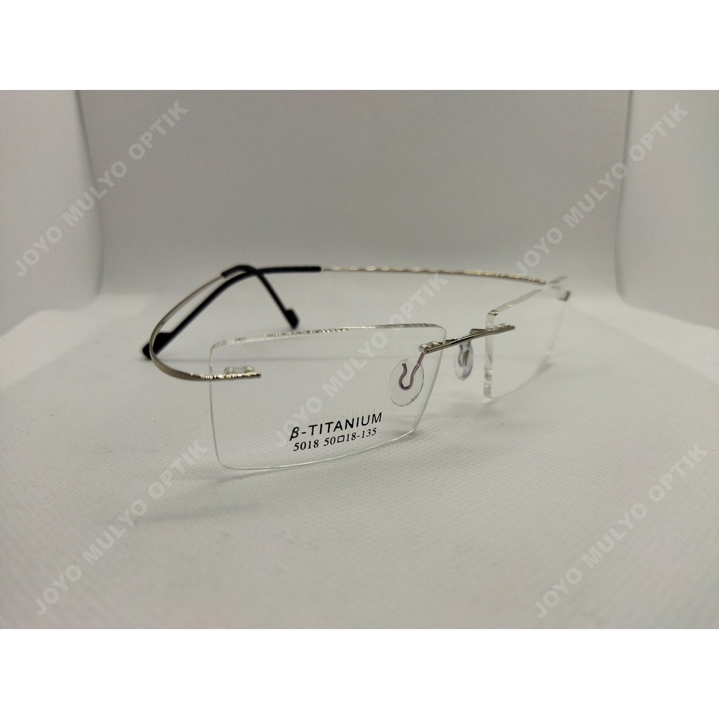 Kacamata Titanium