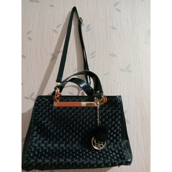 Preloved tas Webe