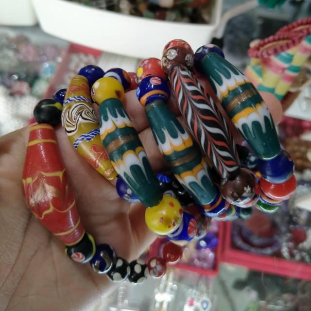 Gelang manik dayak asli