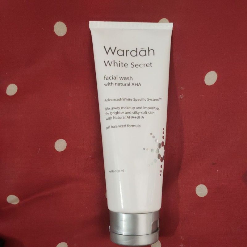 Wardah facial wash secret / facial wash