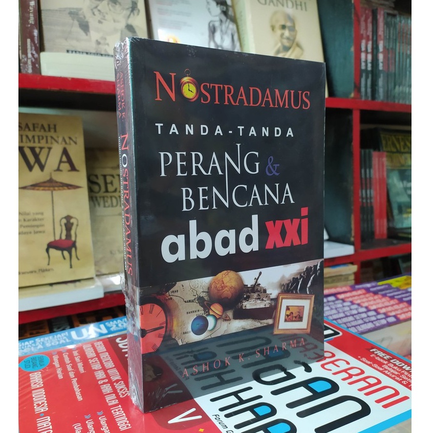 BUKU NOSTRADAMUS TANDA-TANDA PERANG & BENCANA ABAD XXI