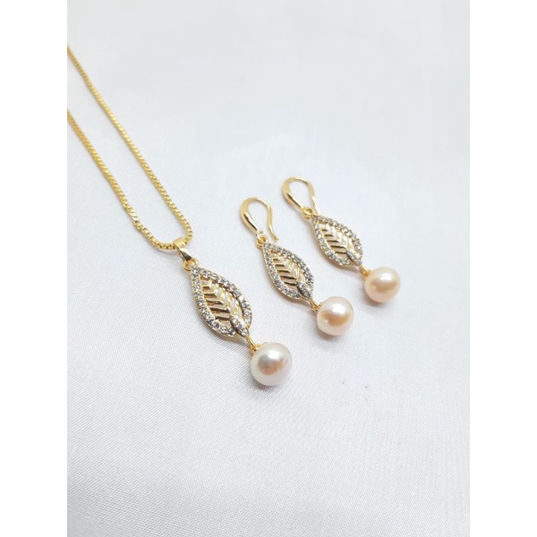 SKA4 BERSERTIFIKAT SET ANTING KALUNG LIONTIN PANJANG MUTUARA AIR TAWAR LOMBOK KALUNG ANTING RHODIUM 