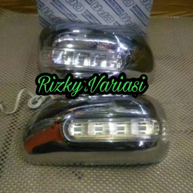 Cover Spion Crome Avanza Lama 2004 sampai 2011 + Led