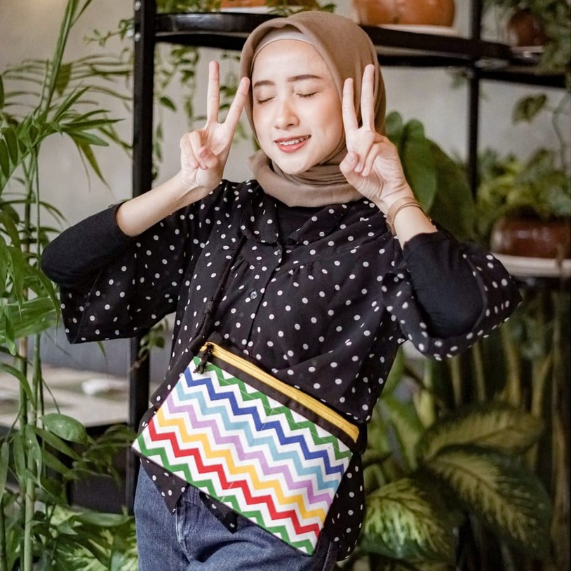 SLING BAG SACOCHE RAINBOW // taskanvasbdg - tas selempang wanita motif - tas pouch cewek kecil lucu