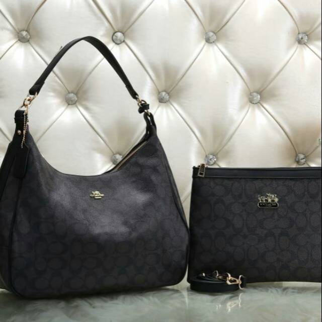 Coach hobo shoulder bag in bag 9331