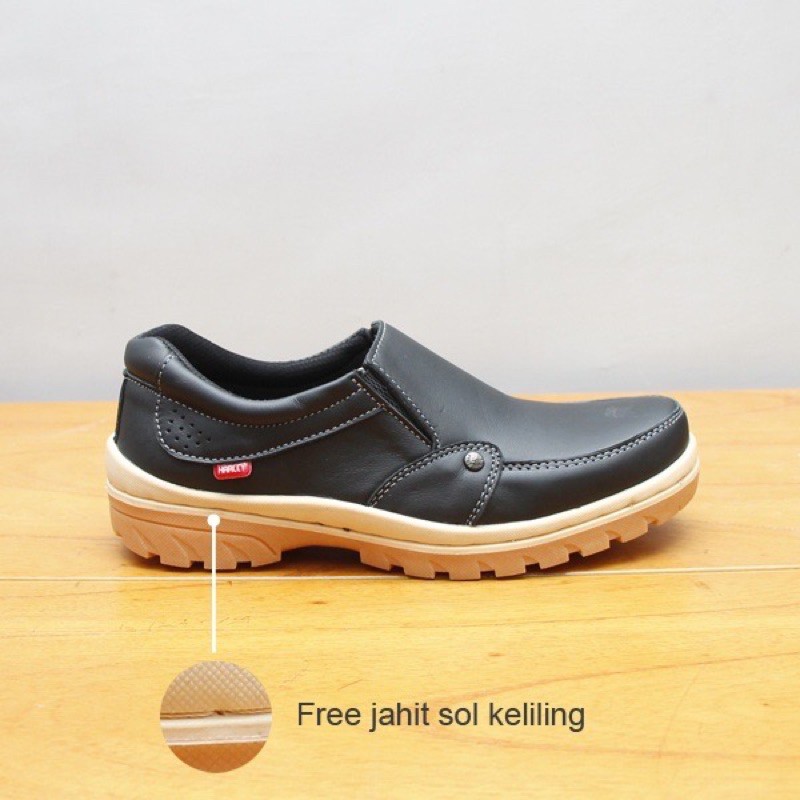 Sepatu casual pria model slip on bahan kulit sapi asli free jahit keliling