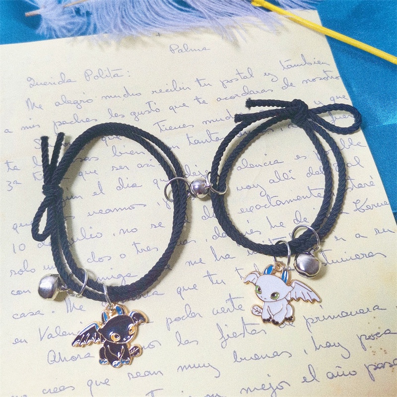 2 Pcs Fashion Magnet Gelang Hitam Dan Putih Toothless Beberapa Gelang Wanita Pria Pasangan Hadiah Perhiasan Aksesoris - PD