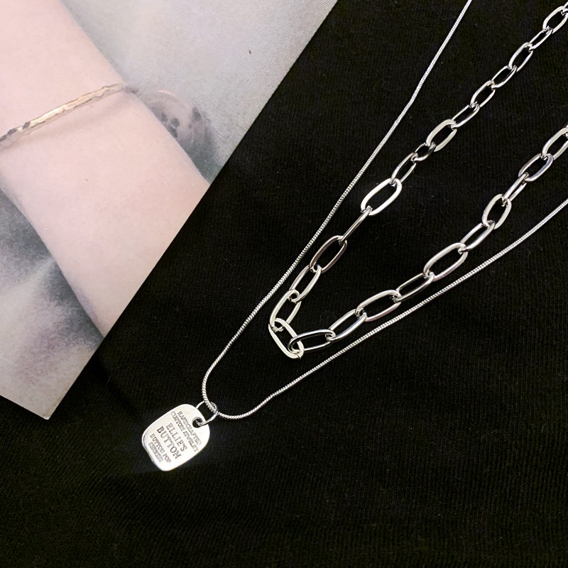 Kalung Rantai Ganda Liontin Koin Bahan Alloy Warna Emas Untuk Wanita