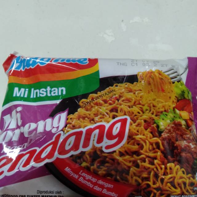 

Mie Indomie goreng rendang