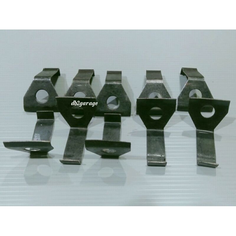 bracket wheeldop vespa CORSA /  T5 isi 10 buah