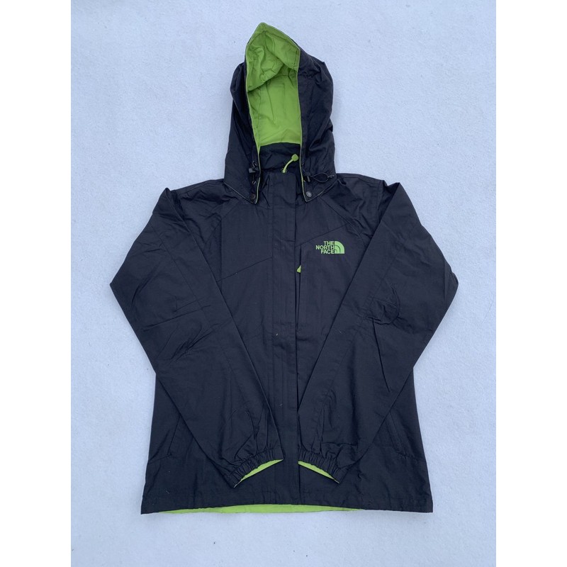 Jaket tnf hijau