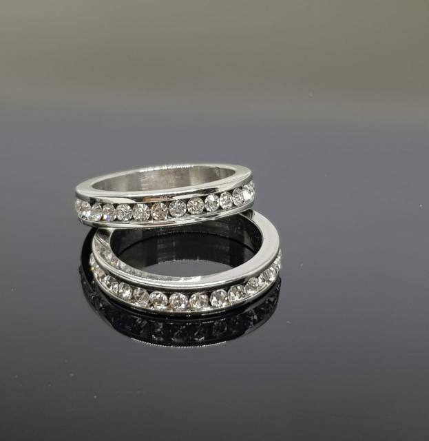 Cincin Couple Full permata Putih Titanium Import