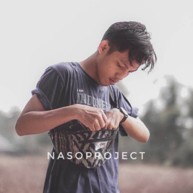 Waistbag Bahan Kain Tenun Etnik Lombok