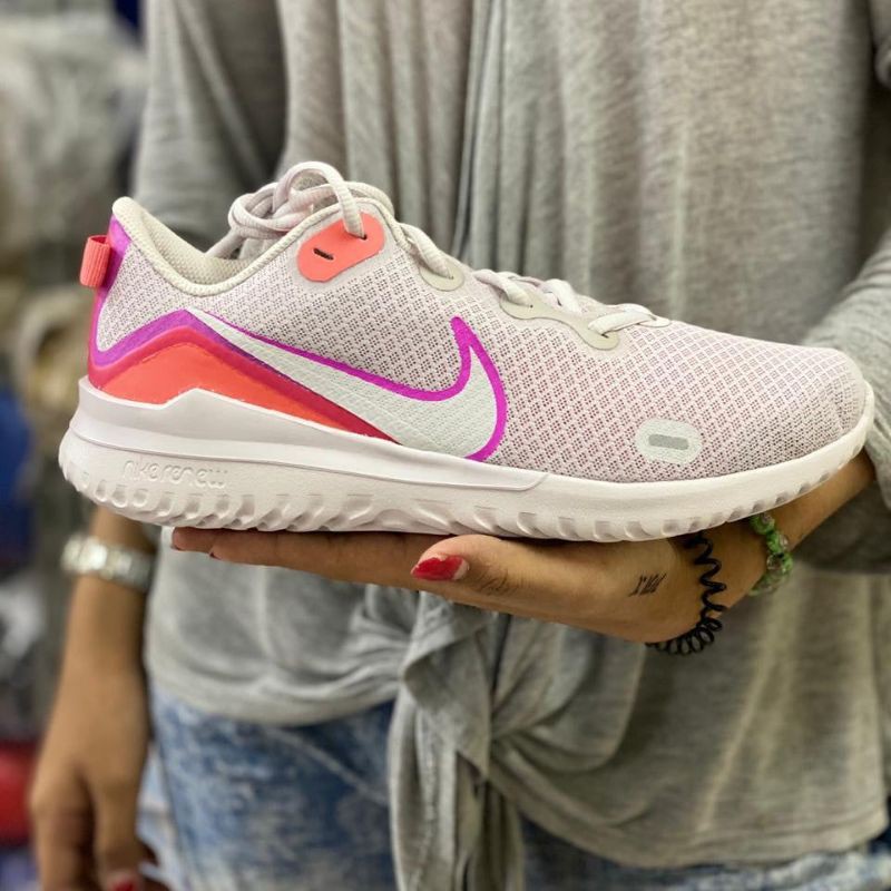 nike pink renew