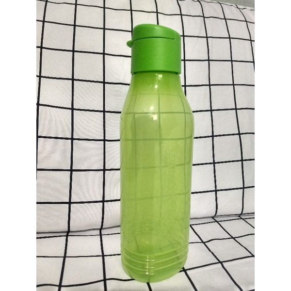 Eco bottle / groovy bottle tupperware 750 ml (hijau)