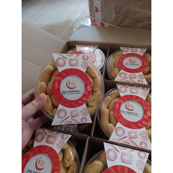 

Ina Cookies Nastar polos reguler