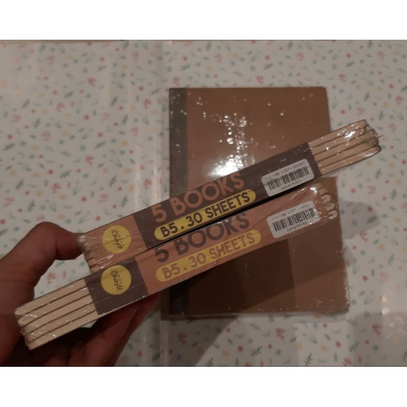 RESTOCK ALA KOREA & JEPANG TURUN HARGANYA KEBANGETAN OHAYO BUKU TULIS B5 30 LEMBAR (ISI 5 BUKU)