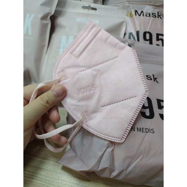 Masker KN95 We Mask 5 ply  isi 10 pcs