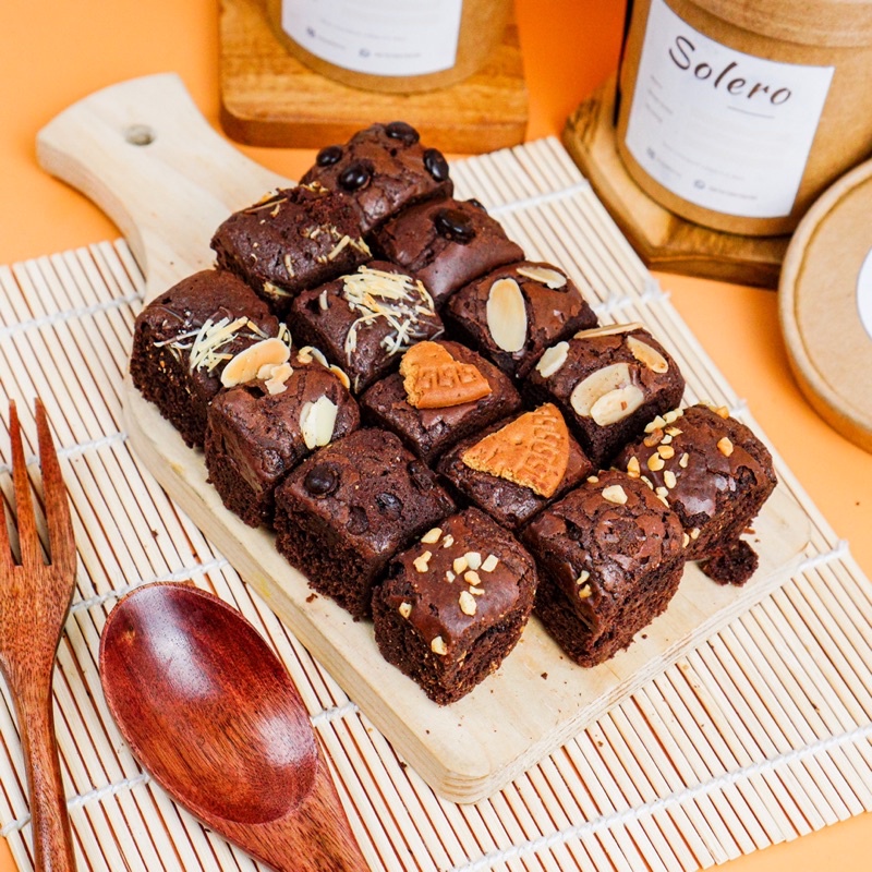 

[Solero's] Medium Brownies