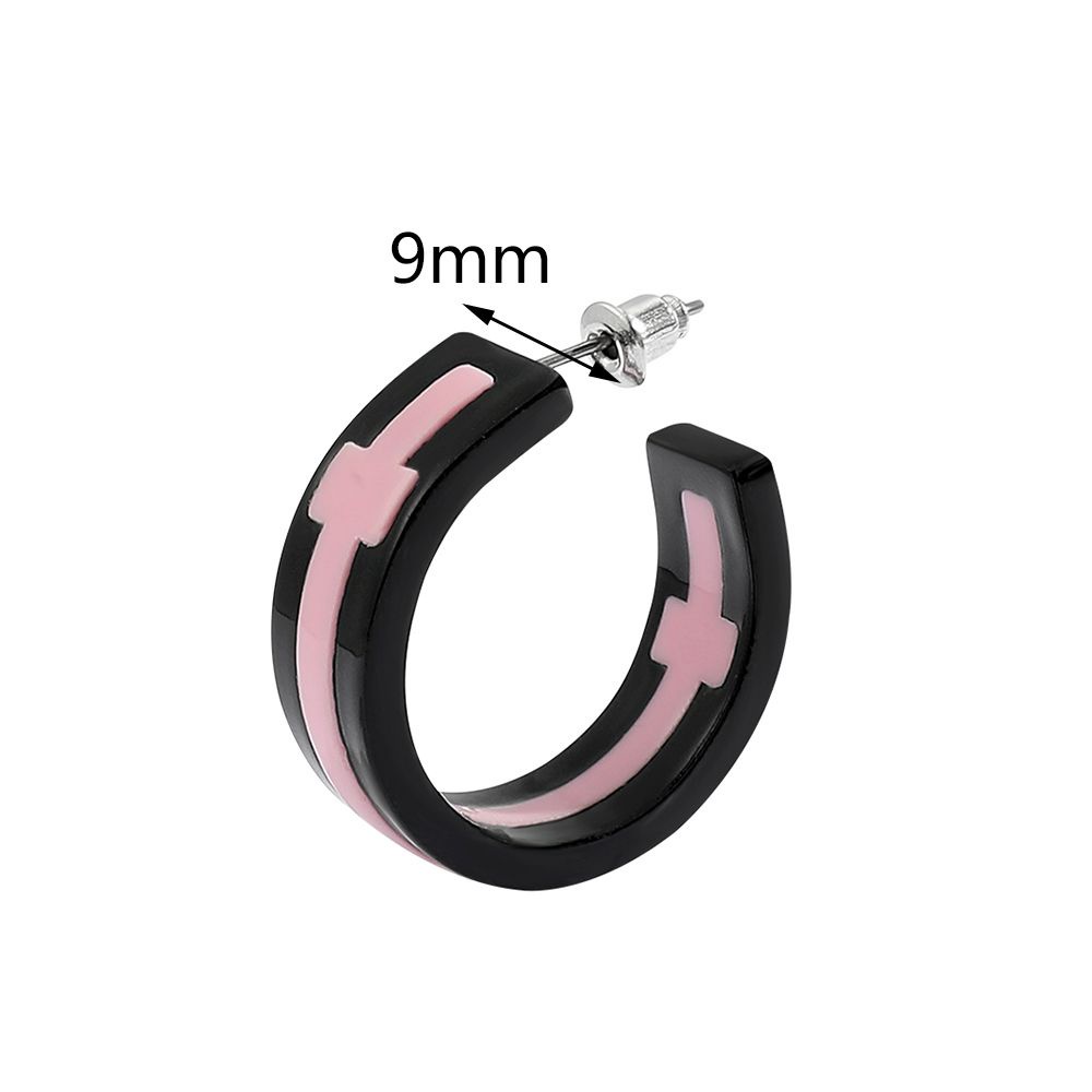 Needway  Unisex Anime Earrings Fashion Tokyo Revengers Anime Cosplay Props Women Saki Tetsuta Japanese Izana Acrylic Kurokawa Jewelry Accessories