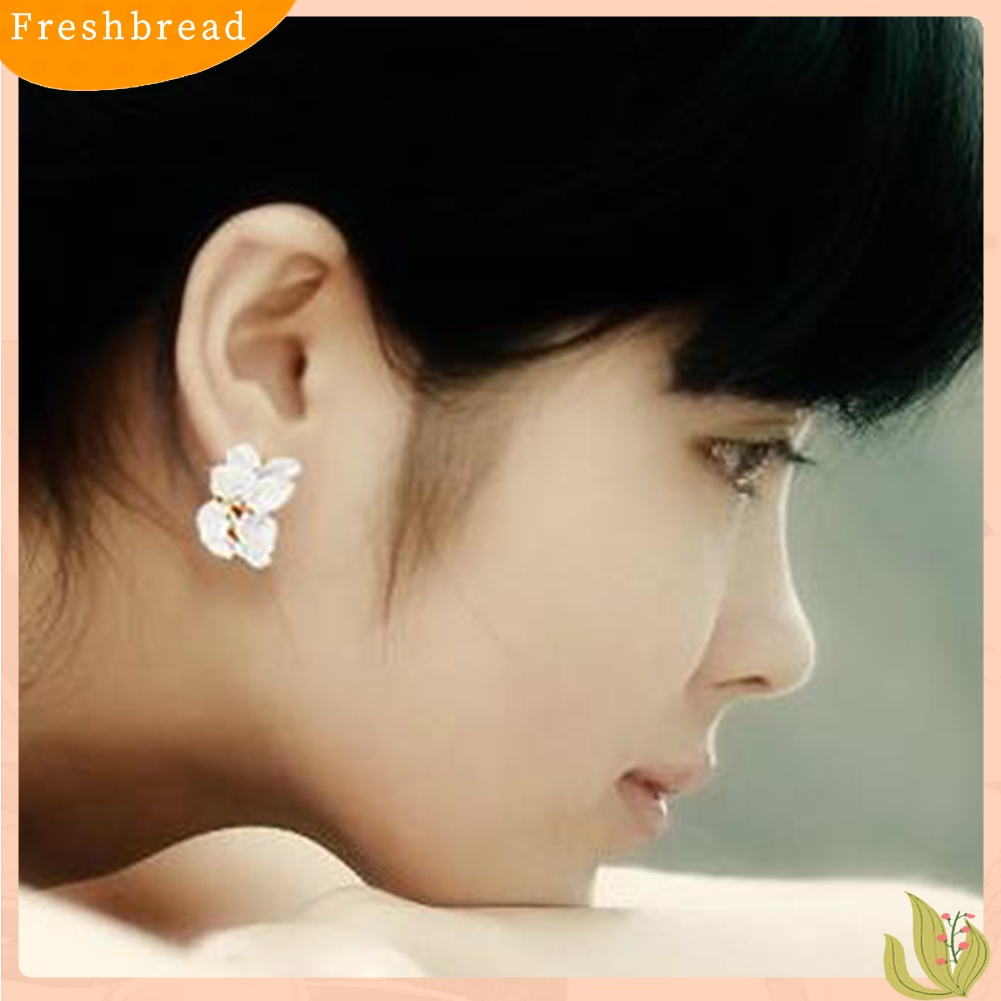 Fresh| Anting Tusuk Motif Bunga Gardenia Hias Berlian Imitasi Lucu Untuk Wanitahadiah