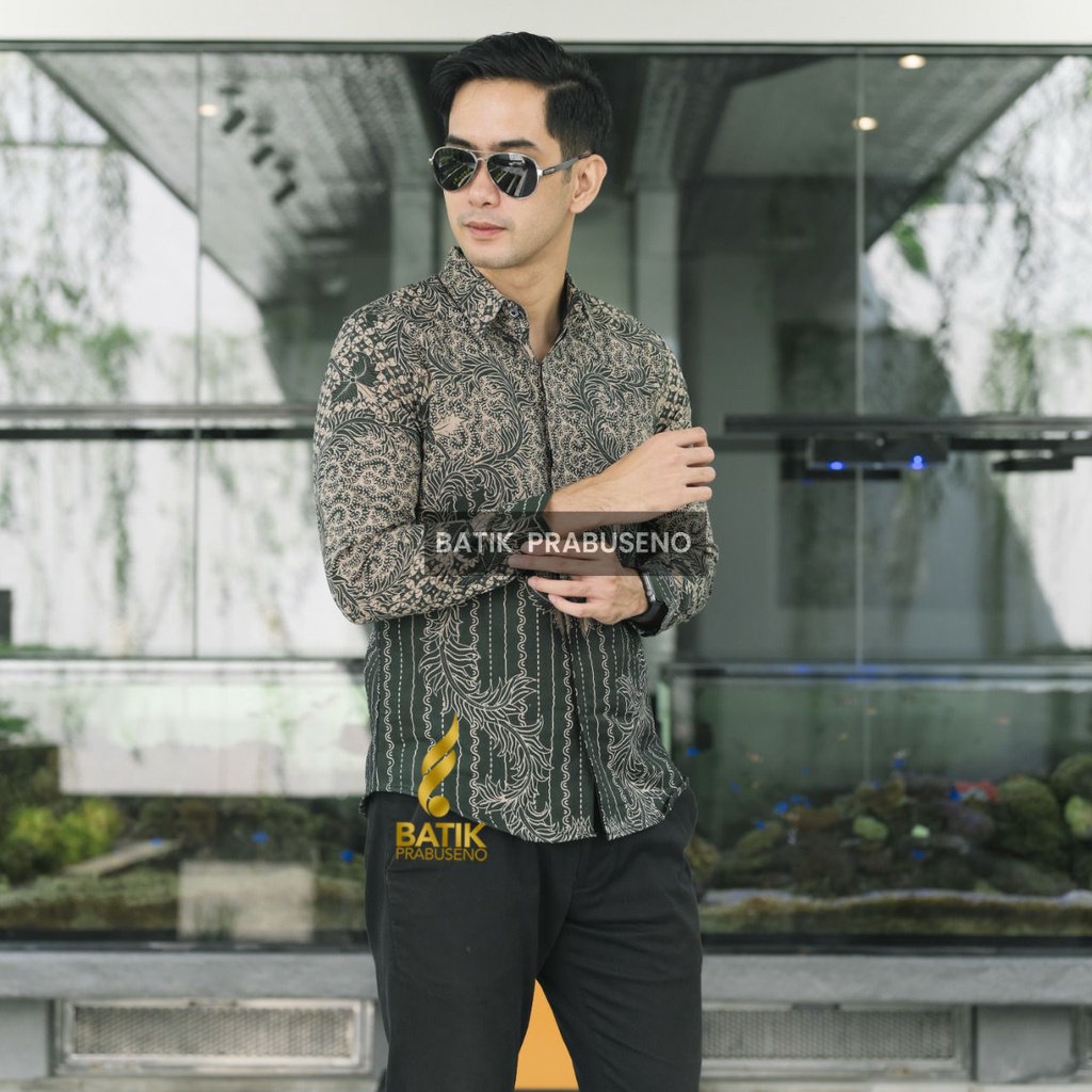 Batik Prabuseno - HADIWIYATAMA Kemeja Batik Pria Lengan Panjang Slim Fit