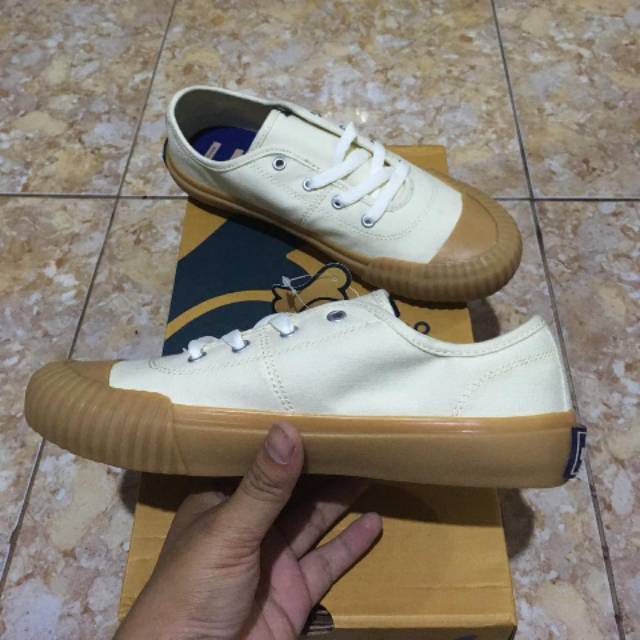 BRODO Vulcan Low - Off White Gs