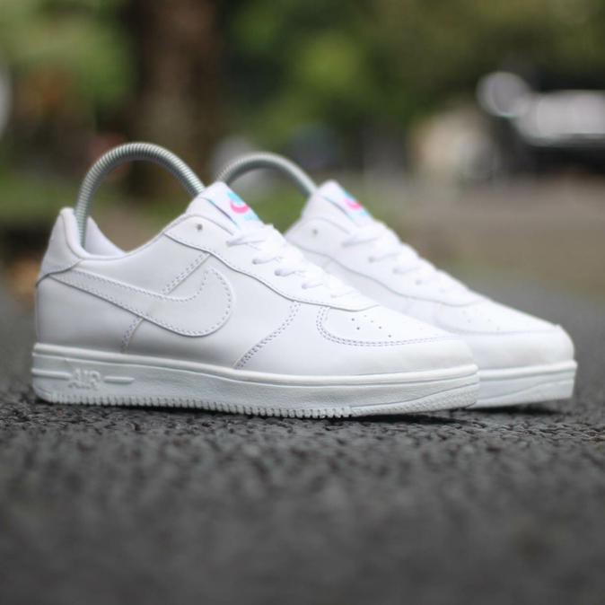 PROMO SEPATU WANITA NIKE AIR FORCE ONE PUTIH FULL WHITE GRADE ORI - Putih, 37