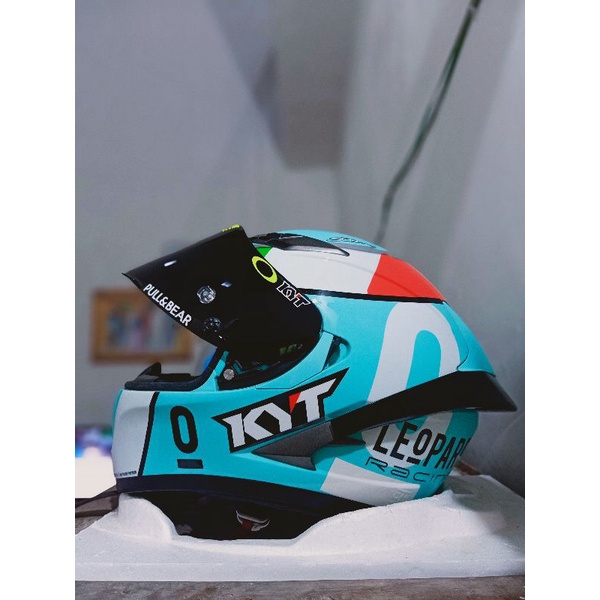 Helm KYT Vendetta 2 leopard like new