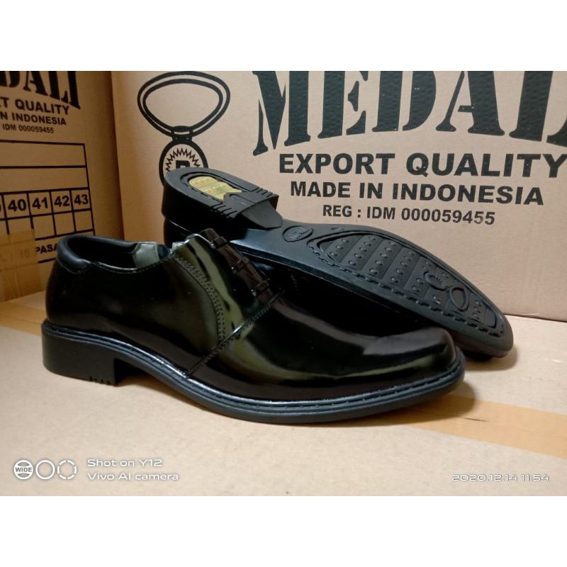 SEPATU PRIA KULIT ASLI SEPATU KERJA KANTOR DINAS SEPATU KULIT MENGKILAP SEPATU PANTOFEL PRIA