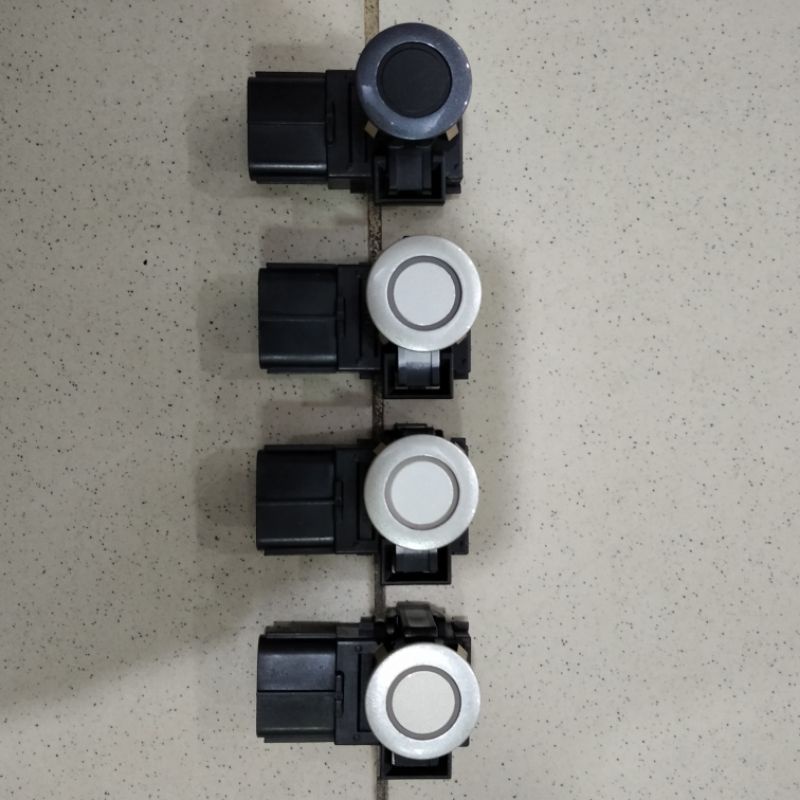 Sensor Parkir Bumper Belakang Innova Barong/Grand thn 2008 - 2015